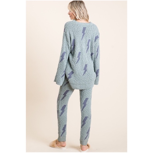 Bibi Cozy Popcorn Thunder Print V neck Sweater Pants Set - Picture 3 of 7